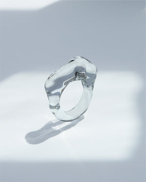 Cloudy Glow Glass Ring - Clear