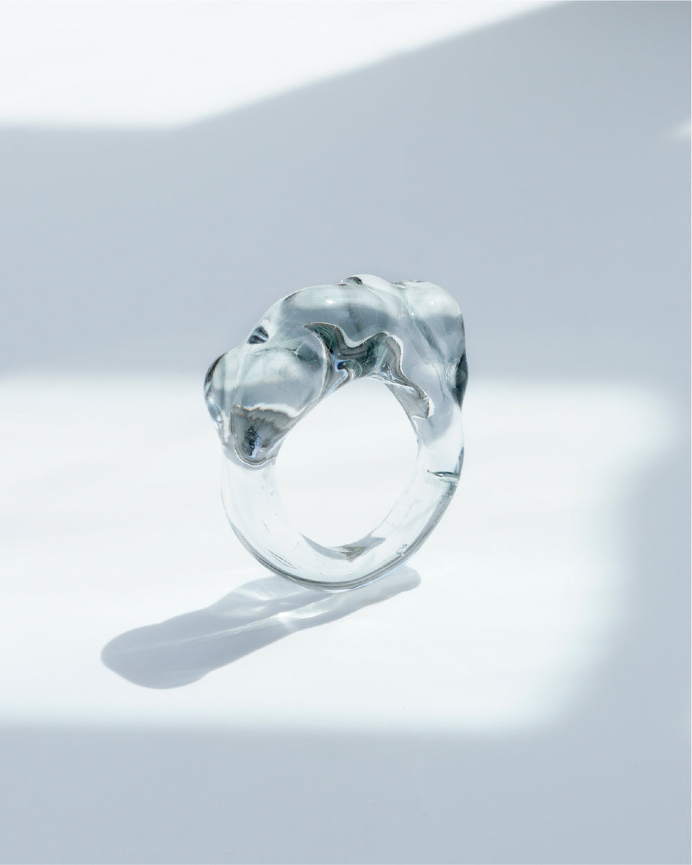 Cloudy Glow Glass Ring - Charcoal