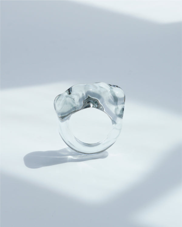 Cloudy Glow Glass Ring - Charcoal