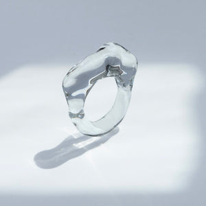 Cloudy Glow Glass Ring - Clear